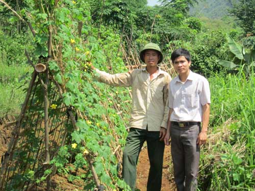 Người làm đổi thay xã đặc biệt khó khăn ảnh 1